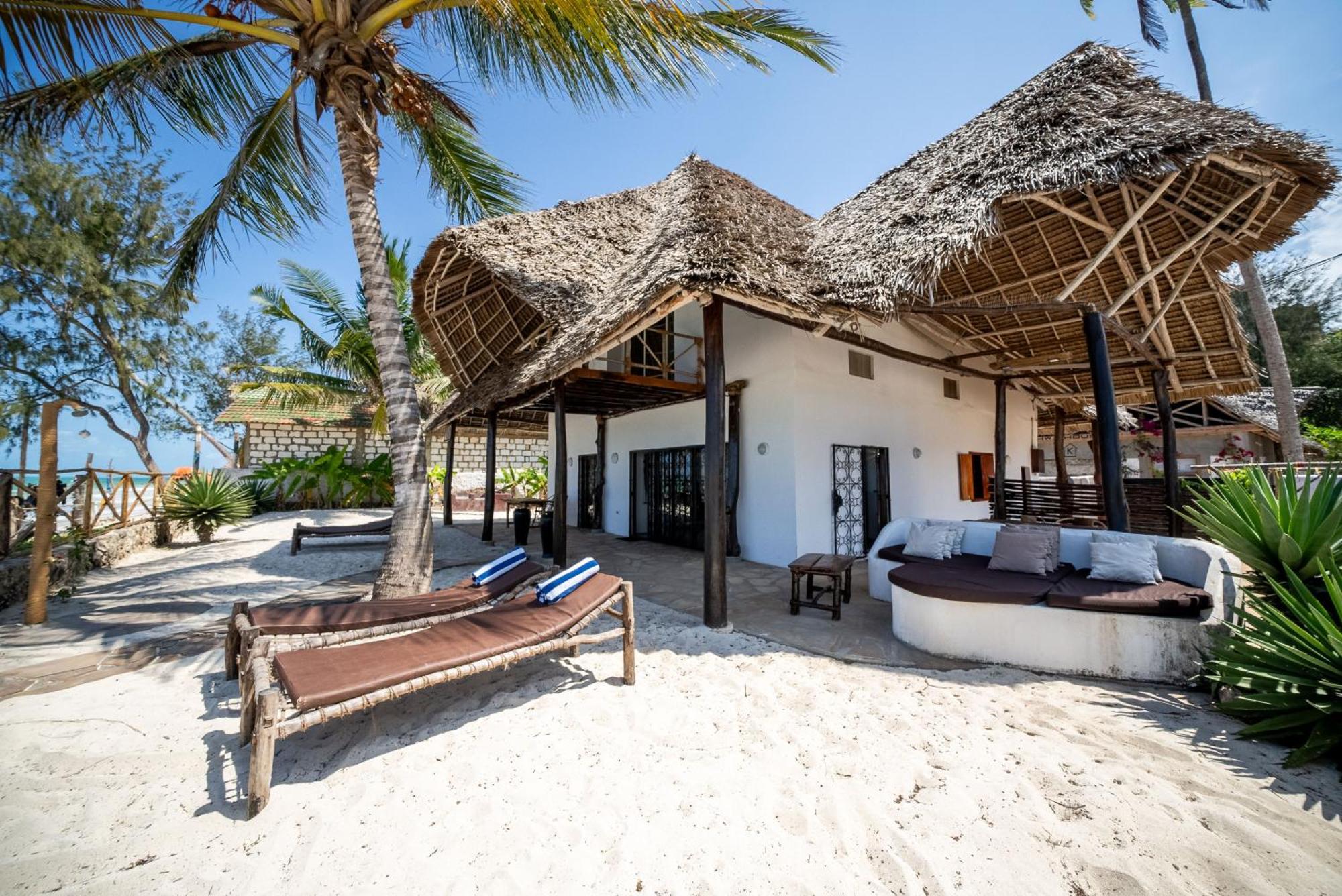 Beachfront Villa Patti Zanzibarhouses Кивенгва Экстерьер фото